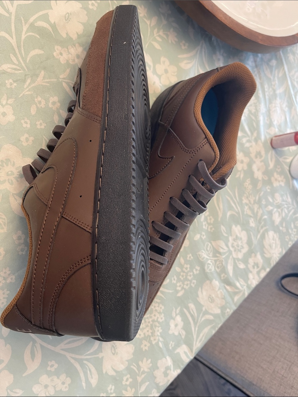 Nike Brown Low-Top worn  once! with Tan Lining - Picture 5 of 7